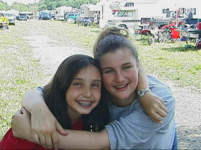 bestfriends.jpg (178779 bytes)