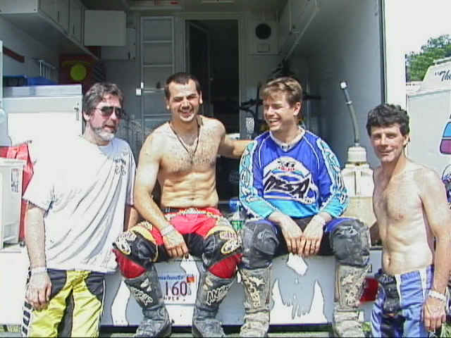 goofballs.jpg (178022 bytes)