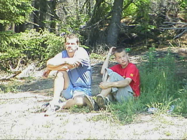 DaveChrisB.jpg (187625 bytes)
